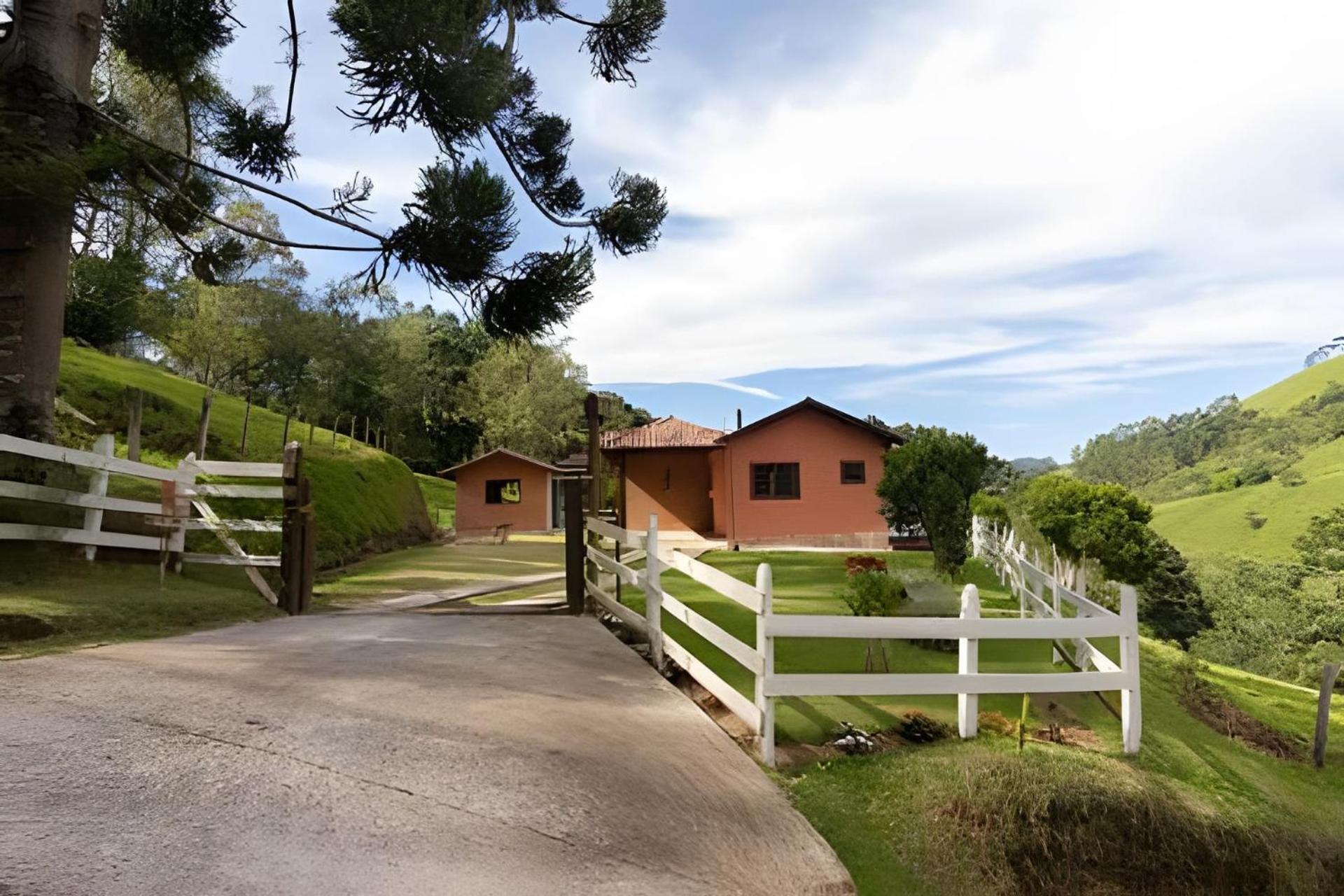 Chale Recanto Da Mantiqueira Goncalves Exterior photo